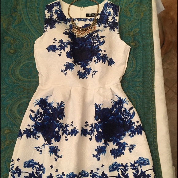 OASAP Dresses & Skirts - OASAP pleated sundress Sz L